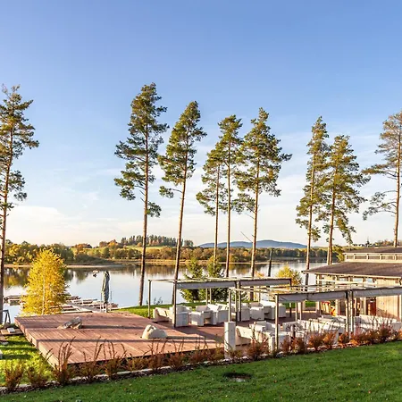 Holiday Lakeside Village 40 By Interhome